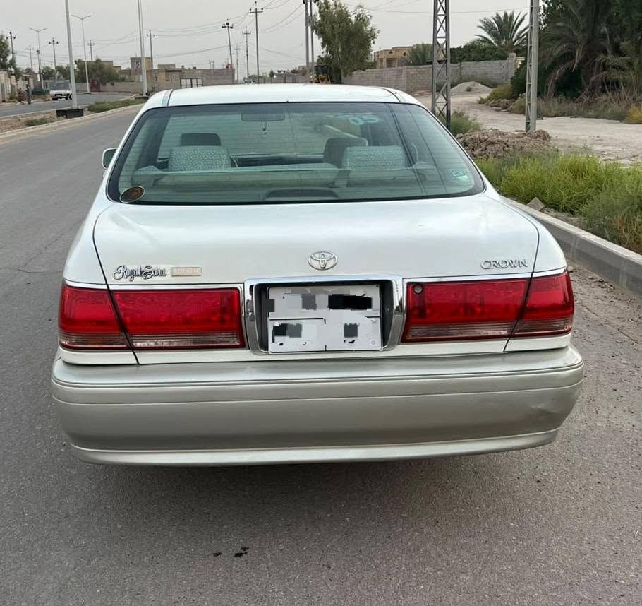 السلام عليكم للبيع  سياره كارتون ⚡⚡
ملكه كراون 2003 كصه جنطه 
سياره كرستال اصل 
4دكم 
برده خلفيه 

بطاين زيرو 
تبريد ثلج وي السويج 🥶
ويل نجمه
محرك D4 الصغير شرط زيرو 
باتري جديد 
كير كارتون شرط 
حداديه طوبه 1️⃣
سستم سماعات دمام 📁
مكاني ناصريه  سعرها//32 وبيها مجال 
الاتصال///***********

