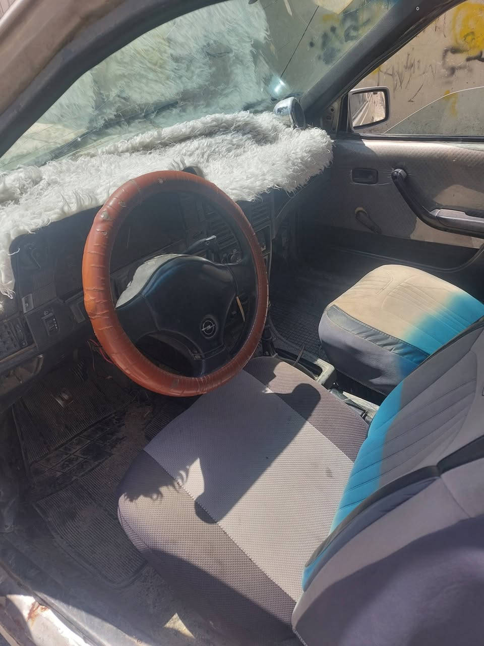 كاديات للبيع موديل 91 رقم اخضر سنويه بيضاء كربون ما مسجله السياره كلها شرط صبغ جماليه مكاني حي القاهره طخم جديد كهربائيات جديده السعر 12 ورقه شرط تحويل وكاله***********
