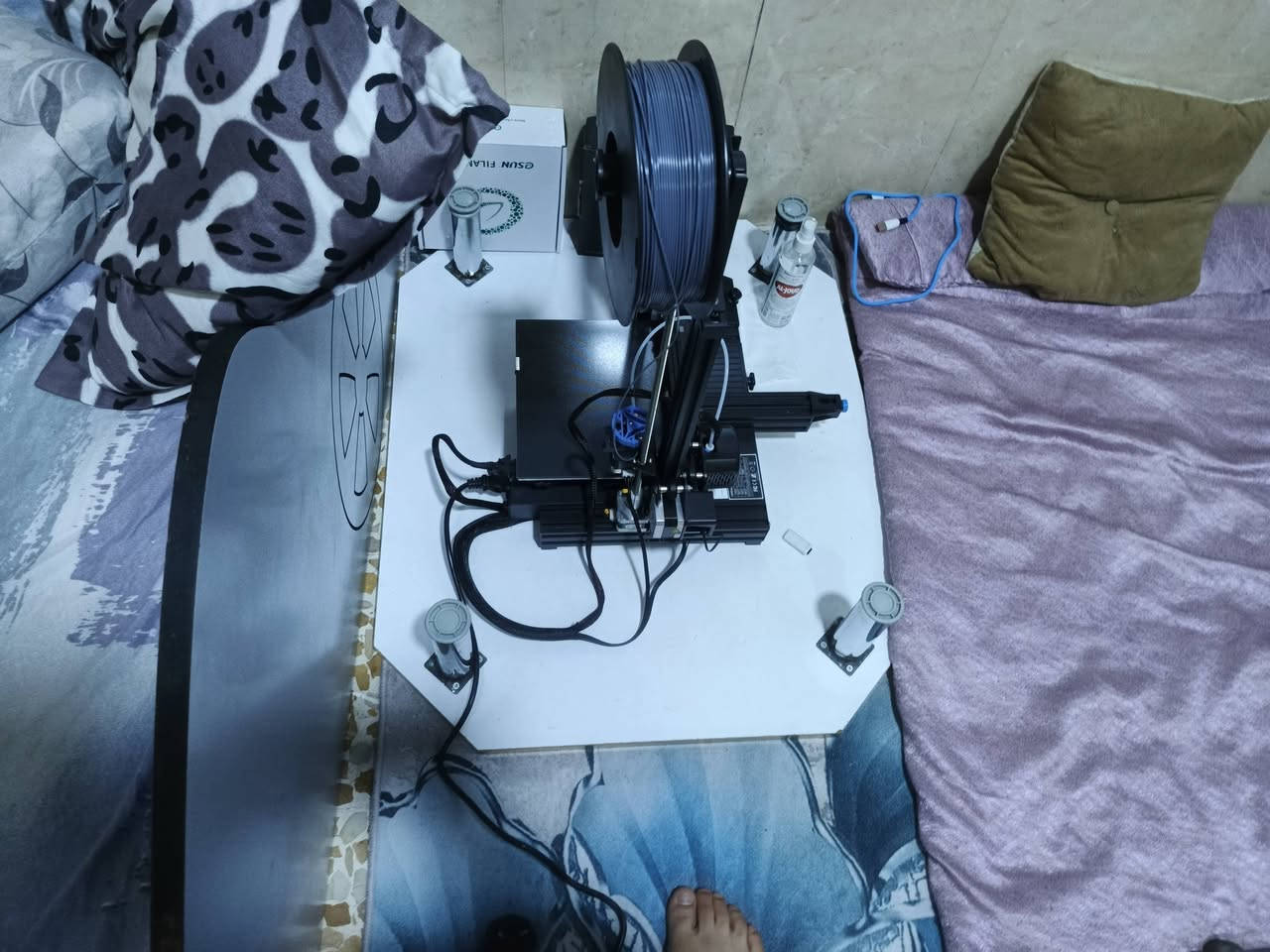 السلام عليكم بيع طابعا 3d ender-3 v2 بس اب 375 الف او وياها اثنين فلمنت

واحد pla اب لون 🖤

والاخ tpu اب لون🤍

موجوده او جديد ما مستعمل او بس والاوراق والغراض الباقيا مودوجه همين للتواصل ***********
