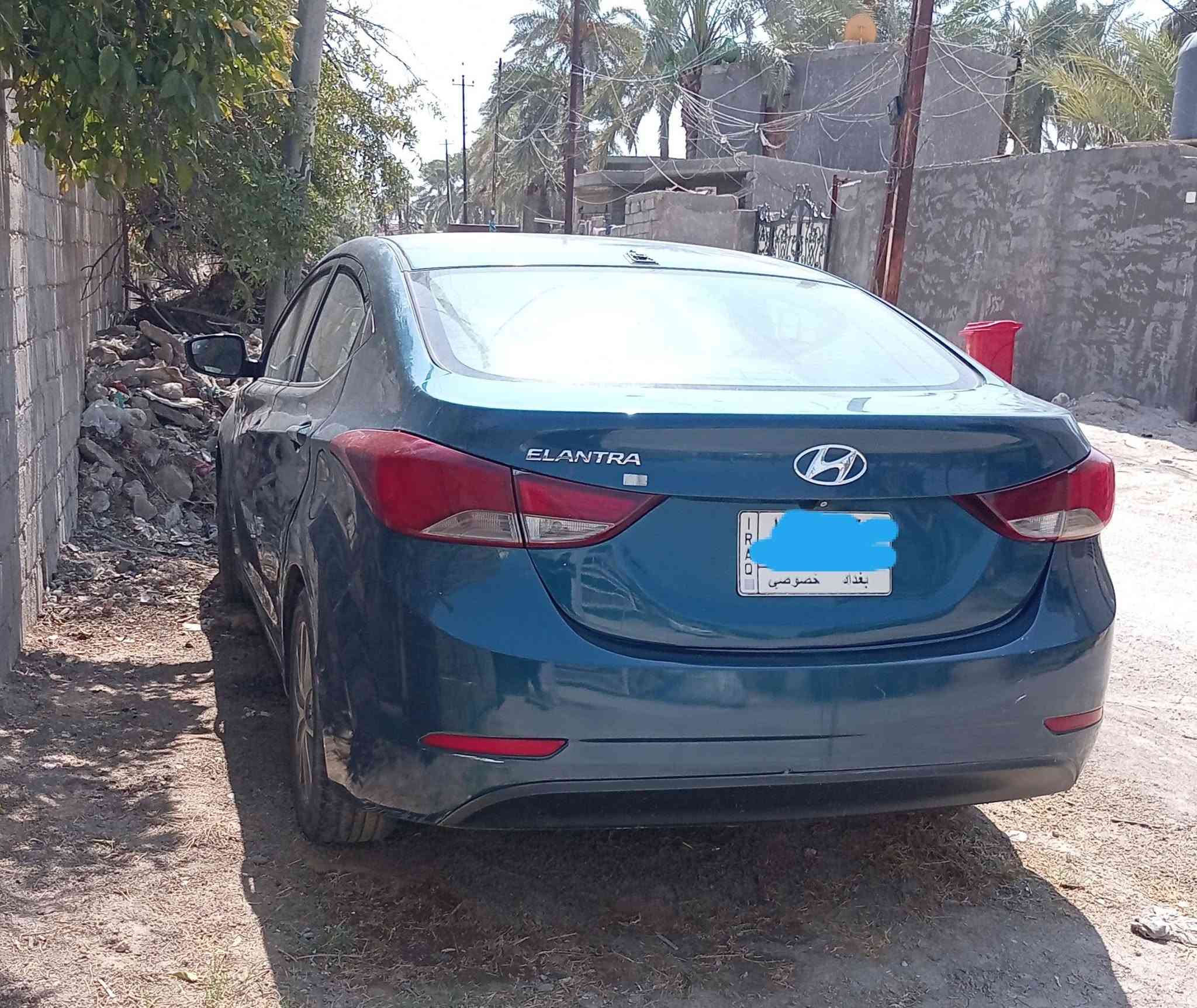 النترى ٢٠١٦باسمي
فول تحكمات وكامره خلفية
محرك,1800
داخل لونين 
حادثها بابين وجاملغ خلفي بدون دواخل عدى*********** اصبع بالتكمة مال باب
كير محرك تبريد ثلج كله كفاله
98وبيها مجال مكاني بغداد
