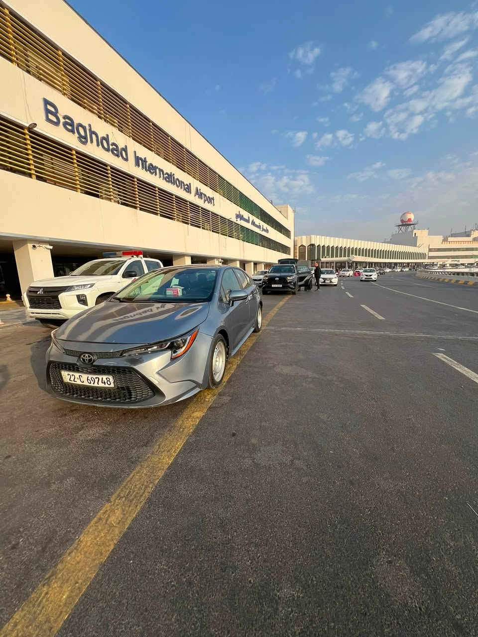 سلام عليكم
كورلا2020
بانزين ورايد امريكي 
الحادث جاملغ امامي ايسر وبنيد مصلح نفسة 
وبيهة مكانين براد كلش بصيطات 
سيارة اسمي سنوية 2030
سيارة مدوشمة دهن جديد ما تصرف علية 
بغداد الكرخ

سعر ١٣٠ بيهة مجال 
***********

