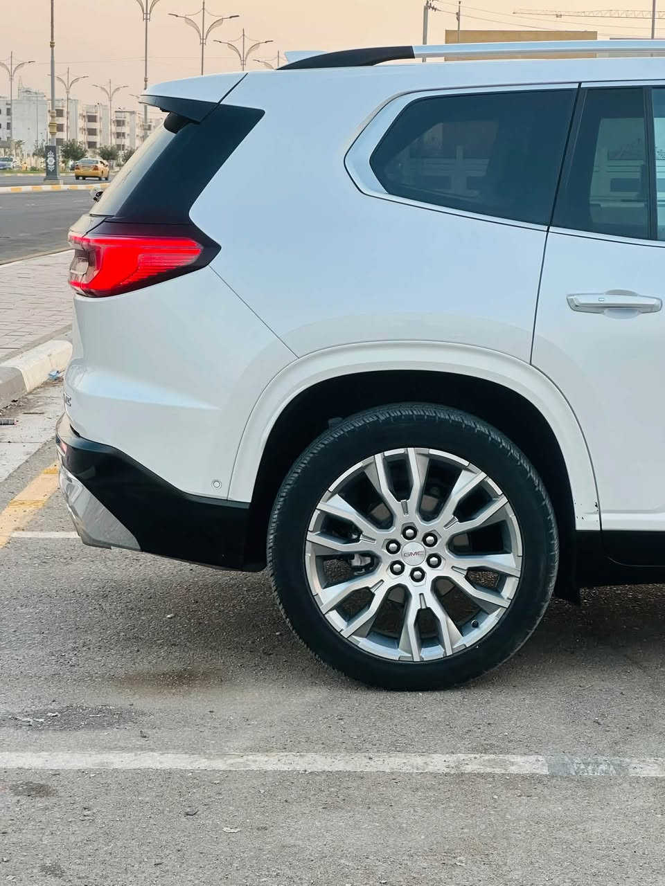 سيارة ZN رقم [12]
    GMC Acadia Denali | للبيع

الموديل: 2025
Acadia Denali :الفئة
الممشي: 17,000 ميل
الضرر: أمامي - دعامية
السعر: 36,000 دولار 
ما رقم صاحب السيارة:
  *********** 
تنويه:
نقتصر مسؤولية ZN AUTO على نشر الإعلان فقط، ولا تتحمل مسؤولية صحة المعلومات أو أي اتفاق يتم بين البائع والمشتري.
لمن يرغب بعرض سيارته للبيع أو تصويرها باحترافية،
تواصل مع ZN AUTO عبر الرسائل.

