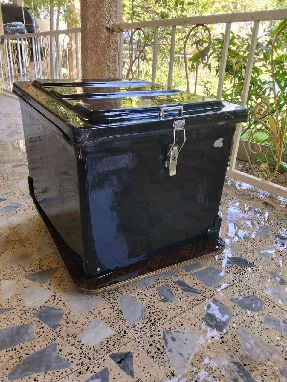 سلام عليكم شباب صندوك فايبر كلاس
قوي كلش هذهوه بل صوره البيع سعرة 60 اليريده بخدمتة مكاني بغداد هذا رقمي *********** مكاني شعب

