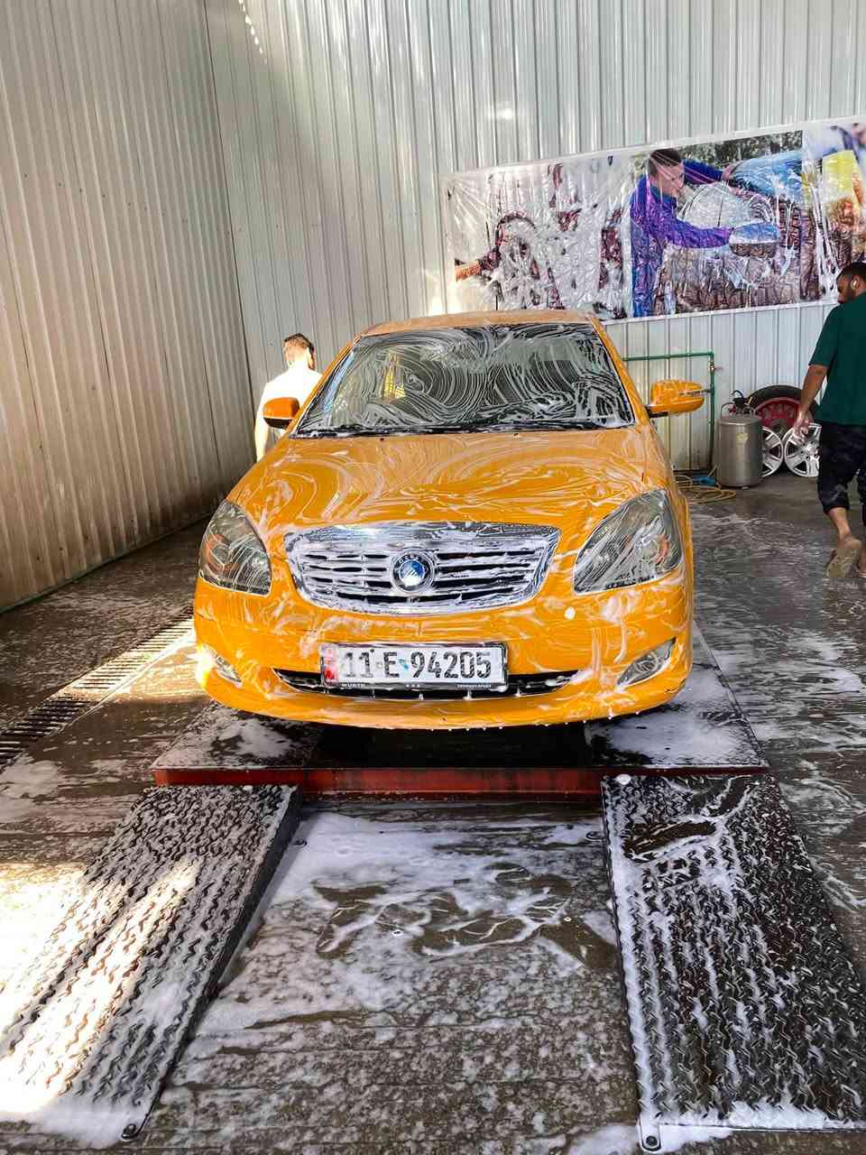 للبيع موبل ٢٠١٣ ماشيه ١٧٤ مشي  حقيقي حادث بيه جاملغ اليمنه مبدل بدون دواخل وتساب ***********
