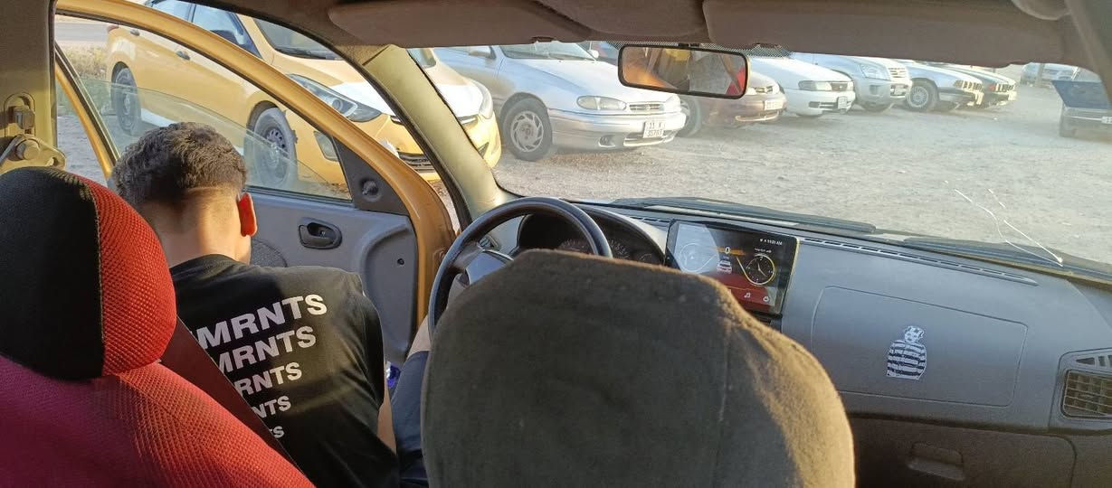 سلام عليكم شبابنا طيبه للبيع موديل 15كير مكينه كفاله لا تنقيص ولا تبخير تبريد ثلج 
بيها جاملغ مبدل جهة سايق طك عندي تاير مازدات جدد تخم تاير جديد +زنون السياره بأسمي شرط التحويل حدادية صدر جديده كلها حتى دبلات جدد رايدها ب 30وبيها مجال للشراي غير متواجد ع الفيس للأستفسار واتساب ***********
