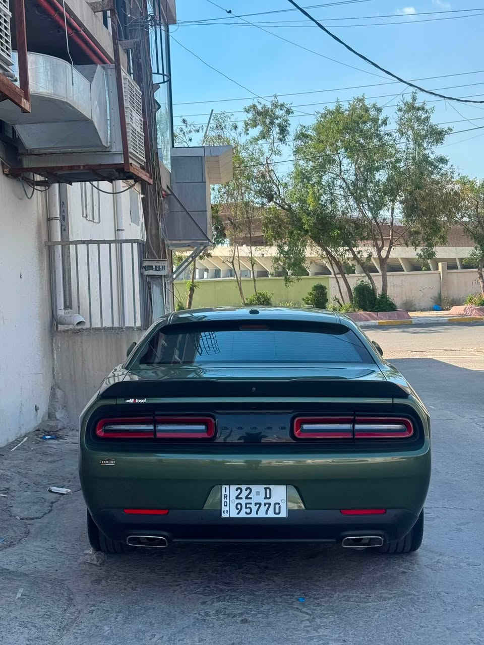 dodge challnger 2022 GT
ماشی٣٦مایل 
حادث قطعتین جاملغ و بنید و بی دواخل شوی بدون لحیم 
و بی ٢مكان بارد
سیاره‌ كلش نظيف
بسمی رقم اربیل 
مكان كركوك
رقم موبایل:***********
