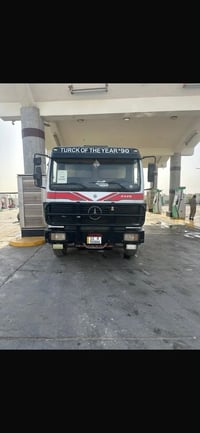 موديل ١٩٩٠ • مكينة ٨ • شاصي مكفول