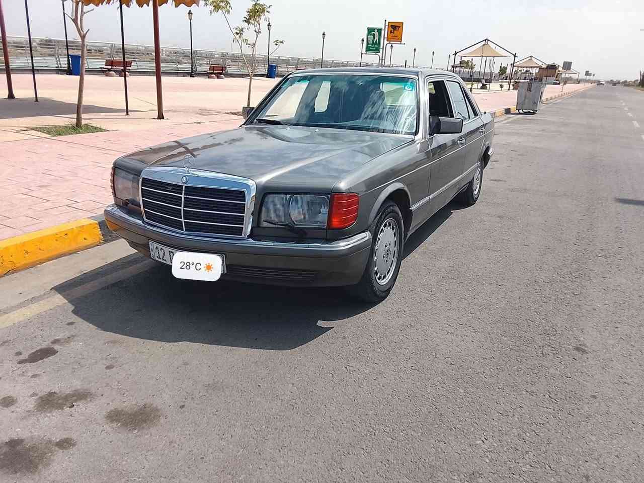 السلام عليكم سياره مرسيدس للبيع موديل 91 الرئاسي ماكينه وجير 300 بلادي داخل بلادي بدون  خيسان قواعد شاصي ما مكسره وايرمانيه كلها بلادي سياره باسمي داخل نظيف سياره نظافه فول مصبوغه عام بيع ومراوس. *********** ***********

نص مكتوب في الصور:
- 28°C