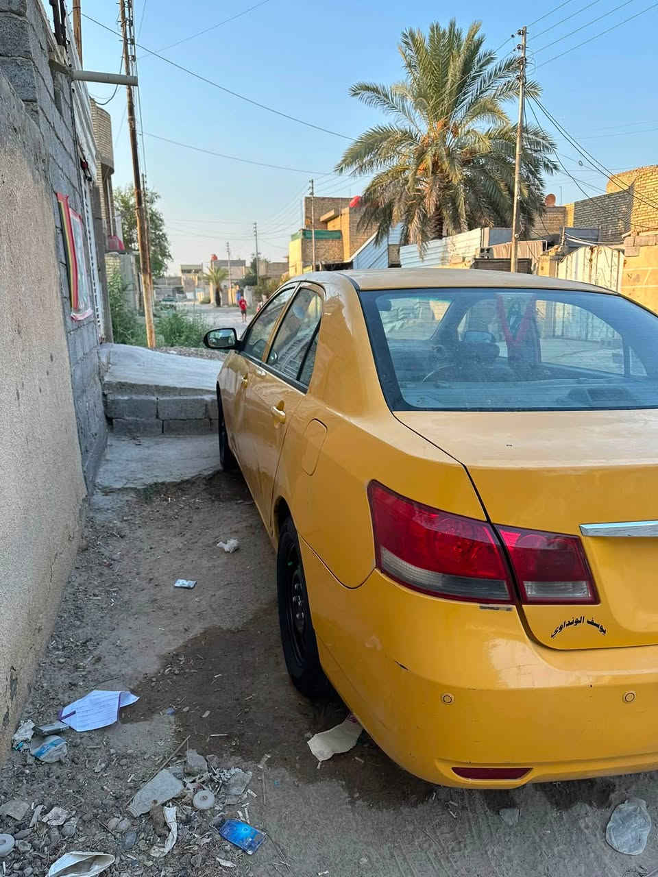 سلام عليكم بي واي دي  ٢٠١٣ G3 للبيع سياره حلوه ماشيه ١٠٥ الفمكينه وكير بلادي منضومه تبريد جديده تبريد ثلج مابيه لا جطل ولا زلغ كله عل بلاد بيه طخه باب السايق شاشه كار بلي باسمي تحويل مباشر هزه جديده مكاني بغداد للاستفسار ***********
