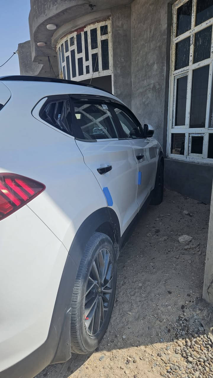توسان موديل 2019 خليجي للبيع او مراوس فول مواصفات بيه قطعه وحده جاملق مبدل بلادي كفاله محرك كير دواخل كله كفاله محرك ٢٠٠٠ دوش ماشيه ١٢١ الف رقم بغداد باسمي ثاني يوم تحويل السعر ١٧٥ وبيه مجال بسيط ***********
