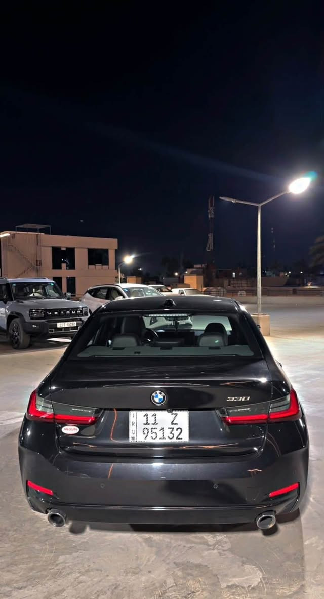 1. BMW 330i موديل 2023
2. وارد أمريكي
3. كلين
4. الممشى 48,000 ميل
5. محرك 2.0 Turbo
6. گير أوتوماتيك
7. دفع خلفي
8. لون أسود
9. داخلية جلد
10. فتحة سقف
11. شاشة ومواصفات حديثة
12. كاميرا خلفية وحساسات
13. تشغيل ودخول ذكي
14. إضاءة LED
15. جنوط رياضية
16. السيارة نظيفة جداً من الداخل والخارج
17. الفحص متاح بأي مكان يختاره المشتري
18. السعر:31 الف دولار 
19. الموقع: بغداد
20. الاتصال:***********
