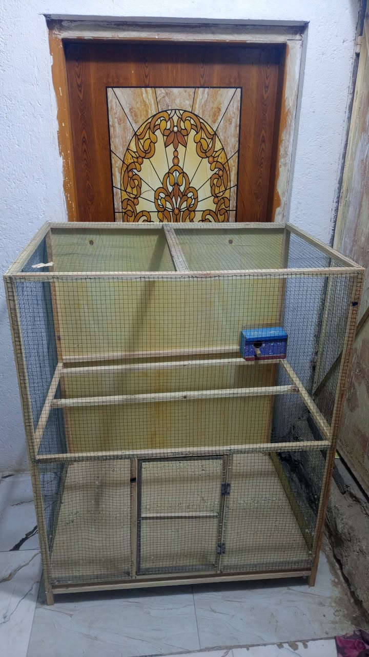 قفص للبيع حجمه كبير
سعره 25 مكان كوت حي الجهاد 
***********
