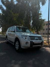 باجيرو 2010 حبتور رقم بغداد باسمي مكفوله من الصبغ الموصفات فتحه كراسي ...