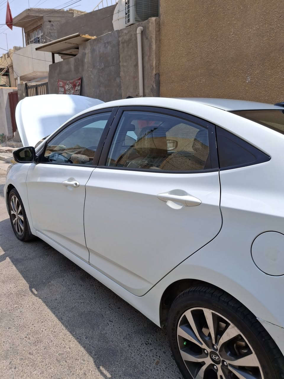 اكسنت موديل ١٦ رقم بغداد باسمي موصفات بلو سعر ١٠٤ وبيها مجال رقم الهاتف ***********
