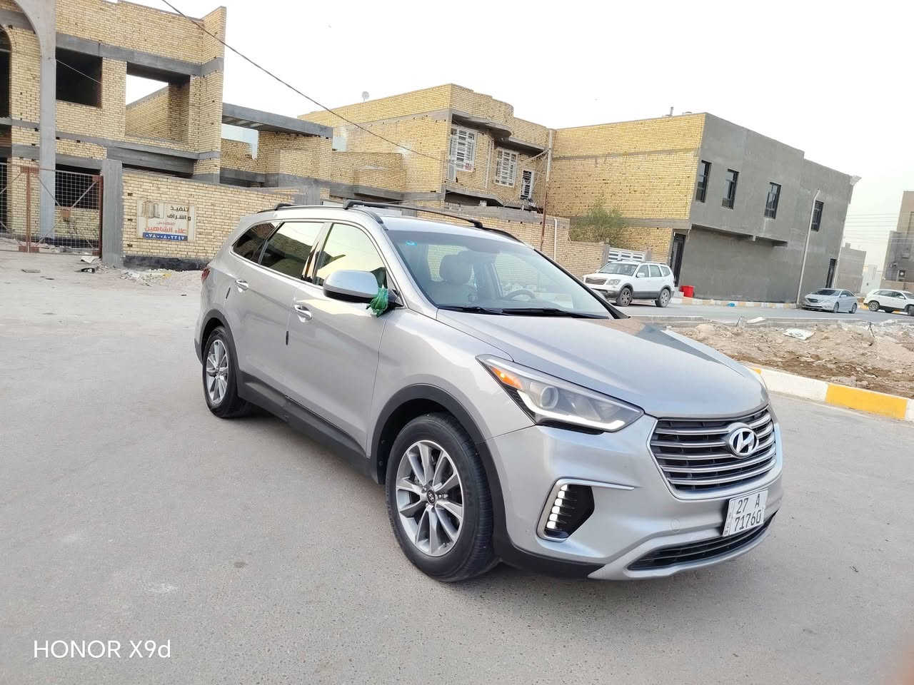 سنتافيه موديل 2019 رقم ذي قار دولي جديد حره تحويل ثاني يوم سنويه مجدده 31 مشروع وطني وارد أمريكي بيه بس بنيد صبغ فقط الباقي كفاله عامه من الضربه والتبديل والصبغ والفتح كفاله عامه اليبل واحد السياره شرط مكينه 6 سلندر شرط ما مفتوحه مكينه وكير وحداديه وتخم تايرات كله مكفول مواصفات 7 راكب  تحكم ستيرن شاره بل مرايه مري شفط شفتات مانع الزىق شاشه كبيره كامره دواره دسك خلفي وأمامي رادارات تبريد  رادارات ويل كب كروم  لد امامي وخلفي سياره جاهزه مال جناي بمعنه الكلمه استخدام شخصي ماشيه 115 الف حقيقي مكان سياره ناصريه سعر 143 بيه مجال قليل رقم الهاتف *********** انه مكلف بل نشر خابر راعيه بيك خير تدلل ناصرية, ذي قار

نص مكتوب في الصور:
- HONOR X9d