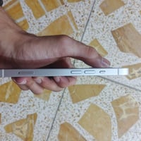 ايفون ١٣ عادي • ١٢٨ • بطارية ٨٨٪