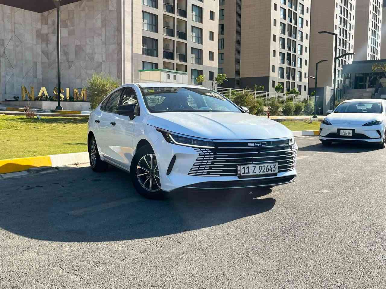 سلام عليكم 🙋
{ BYD  Destroyer  2025 }
سياره فول قماره حديد 
مكفوله كفاله عامه { بارد ، صبغ ، تبديل } 
ماشيه 13000كم الكلي يعني محرك وهايبرد
سياره كامل ملحقاتها  وفوم وارضيات 
راح اذكر مواصفات السياره للي ويعرفها : 

⬜️ شاشه كبيره قلاب مستطيل وعرضي
⬜️ هاند بريك كهرباء ⚡️ 
⬜️ كير ماوس 
⬜️ كامره خلفيه دواره
⬜️ حساس خلفي 
⬜️ بجم + خلف فول LED اشاير لكزز 
⬜️ مودات قياده ايكو سبورت نورمل
⬜️ اشاير بل مري + جام اوتو 
⬜️ تحكم ستيرن جهتين 
⬜️ بصمات دخول ذكي 

رقم  بغداد 
هـ 📞 ***********
عنوانها: بغداد حي جهاد قرب مجمع النسيم
السعر : 19750 وبيه مجال
