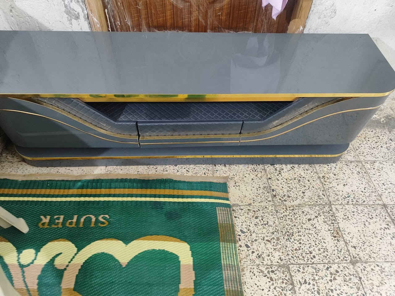 ميز بلازمه جديد اناره محيطيه السعر 100 اتصال ***********
