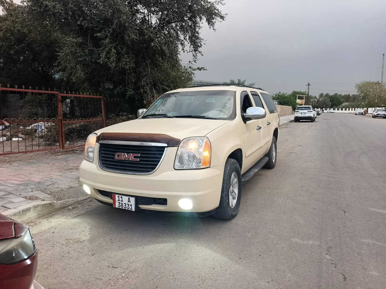 يالسلام عليكم للبيع أو مراوس بسياره زغيره جمسي يوكن ٢٠٠٩ خليجيه كفاله عامه جديده كير مكينه صدر تبريد تدفئه كهربايات كله وضع الشركة خطها بغداد موصل ما مشتغله السياره مجرد دوام بيت مكاني بغداد الشعله سعرها ١٥٠

نص مكتوب في الصور:
- ***********