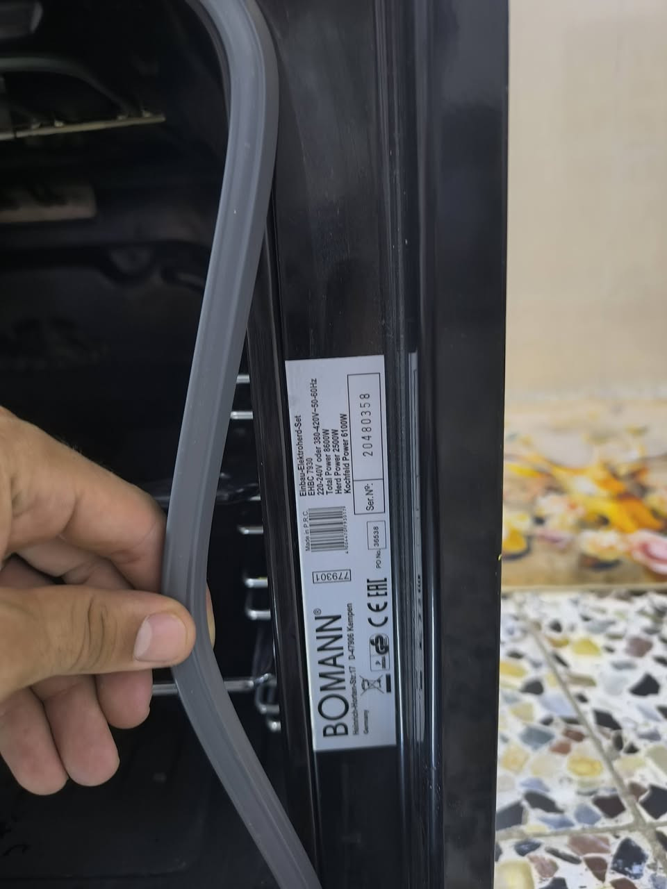 للبيع اوفن بلت كهربائي سعر 200 نضيف جدآ او مراوس اي حاجه منزليه ممكن استفاد من عدهه مكاني بغداد الامين الثانيه رقم ***********
