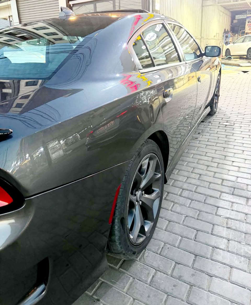 السلام عليكم بيع سريع
جارجر GT 2019 فول فتحه سلايد 
لون نفطي ماشية 99 ميل السياره كلين صار بيها صبغ بالعراق الباب الخلفي عكس السايق فقط بدون اثر حادث رقم اربيل الجديد السعر 185 وبيها مجال مكاني بغداد 
للاستفسار ***********
