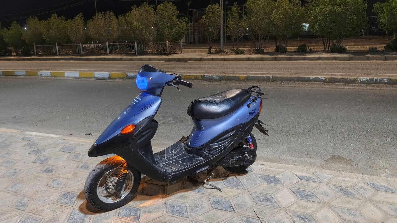 السلام عليكم دراجة بيـجي تسع زروف نضيفة كلشي 
شغال من كهربائية هندر وسلف ومكينة نضيفة وخدمية وناعـمة والسعر كلش زين 

وهاذ الرقم  ***********
