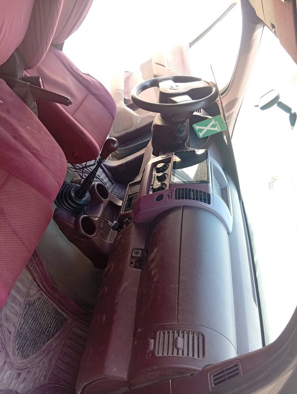 نيسان نيڤارا 2008 بأسمي 
جاهزه من كلشي بيها طخات بسيطة 
السعر 75
مراوس بخصوصي 
***********
