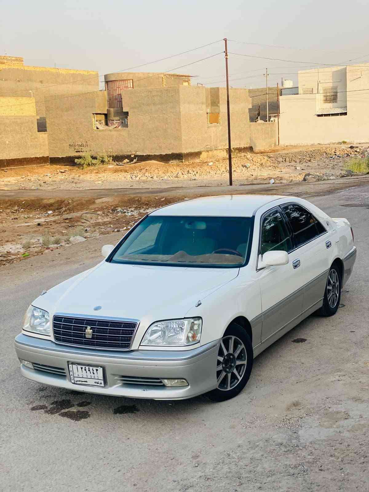 خضراوي   ملكه رقم كركوك موديل 2003
مدفوع كمرك وضريبه وكاله عامه ام صوره 

مكفوله كفاله عامه عراق ويابان من صبغ من ضربه  تحوير فوك وجوه نجف دشبول عارف العيساوي 

المواصفات 
اصل كرستال مو شد ؟ 
3 دكم 
مكينتها ديفور الكبير الحجم 3000 شاصي 75.
اربع كشنات كهرباء. 
ستيرن كهرباء.
برده خلفيه كهرباء أصليه.
مري كهرباء+هيتر 
ويل كب نجمه  حجمه16.بلادي ؟ 
اريل امامي كرستال شذره زرقاء.
لايتات كرستال زنون.
بگ لايتات كرستال لد.
شاشه كرستال ترحيب.
سستم ايرباگ سليم.
كروز تثبيت سرعه.
مري اشاره وترحيب عند الافتراب
مانع انزلاقTRC.
تخم تور اصلي 
شغالABS.
سستم صوت +دمامات فد شي.
حداديه +تخم تاير جديد.
سستم نياكل متكامله.
والسياره ماعايزه برغي كامله على اخر حبايه.
والسياره بالواقع اجمل من الصور بهواي مكان السياره بابل القاسم 
السعر 115 وبيها مجال  

رجاءً اذا ماعجبك السعر او مو شراي اعگب المنشور او تعلق تعليق حلو يدل على أخلاقك الراقيه وكلشي أكو بالسوگ. اي استفسار اتصال فقط  اعتذر *********** / ***********
