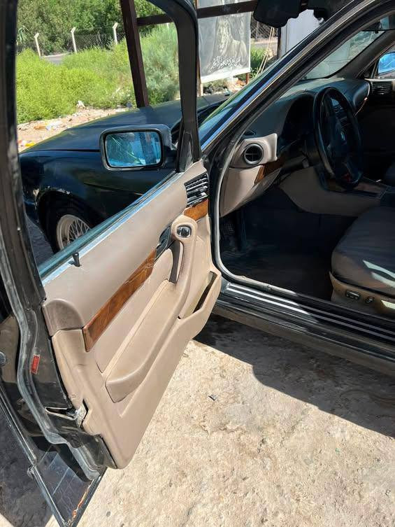 سلام عليكم BMW مديل 94 مكينه 535
كشنات كهربائي 

مكينه مفتوحه

مبدل بابين وضربه بالحزام

سياره شلعتها قويه سياره نشطه 

٣ وضعيات رياضي واتو وارتفاعات 

سياره مكانها سماوه رقم بغداد تحويل ثاني يوم 

سعر سياره ٤٠ ورقه وبيها مجال للشراي فقط ماعليها غرامات ولا اي شي ثاني ***********
