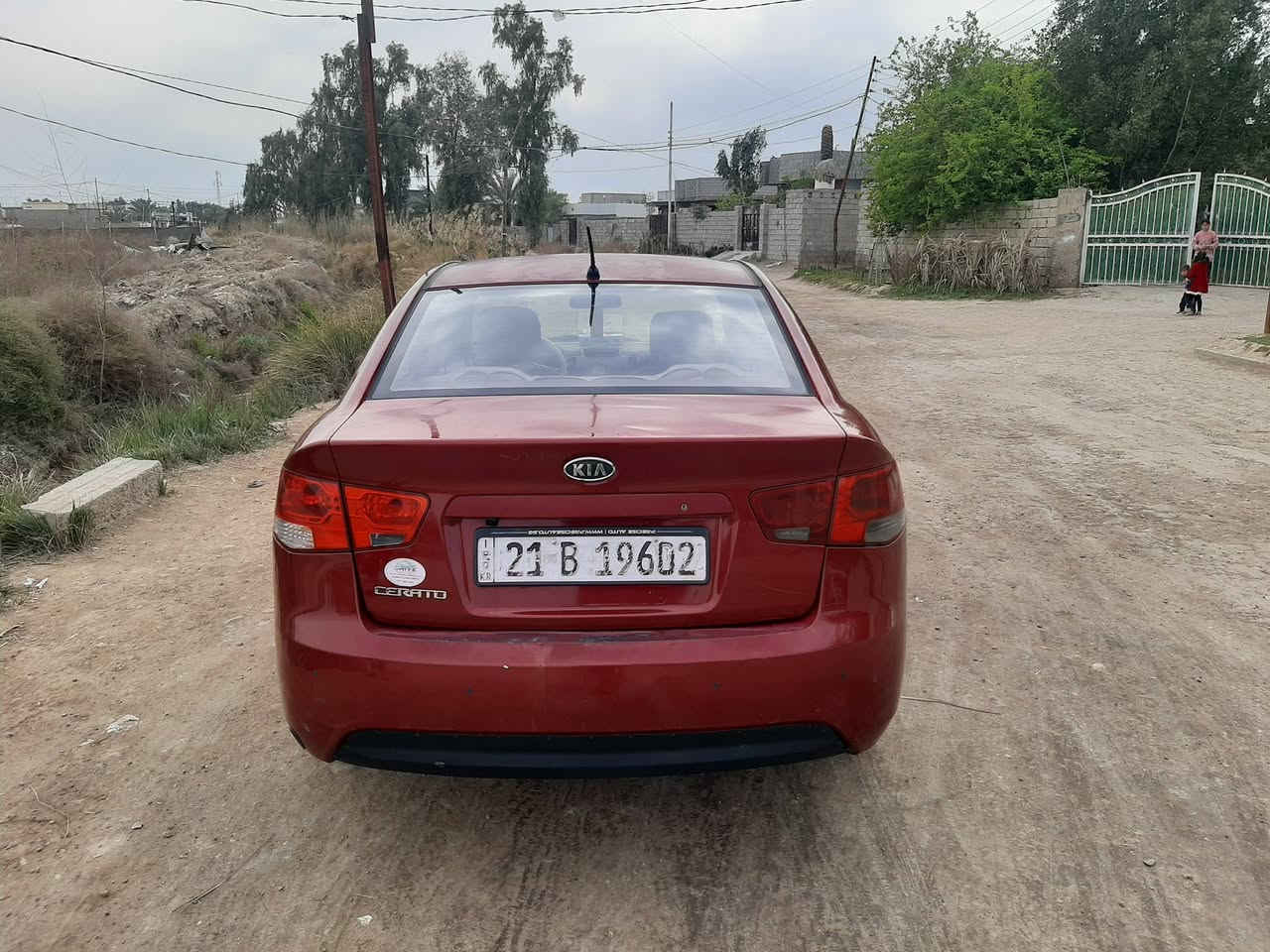 السلام عليكم  كيا سيراتو موديل ١١ رقم سليمانية بسمي صبغ قطعتين بدون أي داخل سياره مال جناي اريد امراوس النترا او افانتي خصوصي رقم ديالى او بغداد او شماليه الخاص مفتوح رقم *********** مكان سياره ديالى بعقوبة @@
