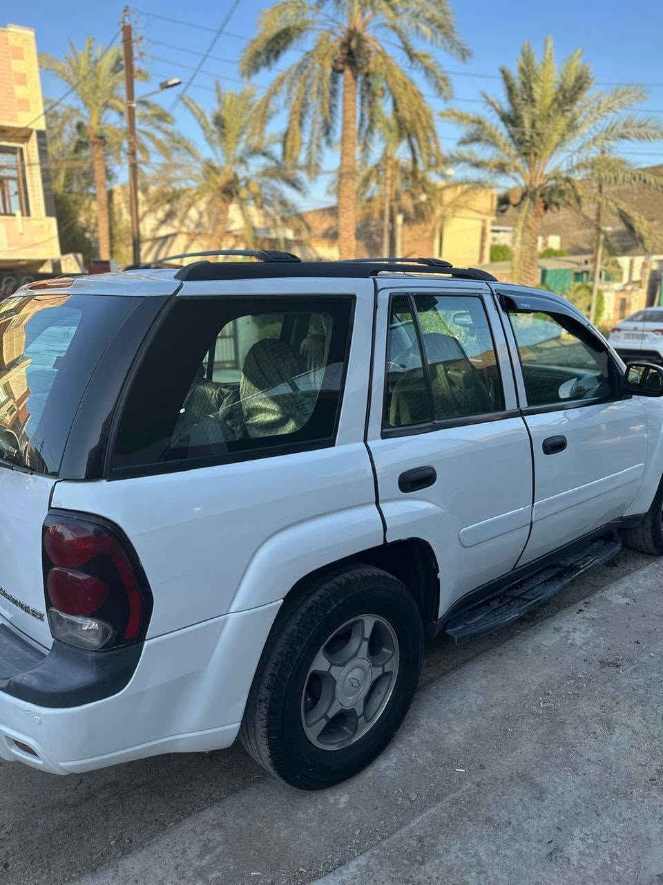 السلام عليكم 
بلايزر 2005 للبيع
رقم بغداد
تبريد قطعتين
محرك 6سلندر
قبق اسود
 المكان بغداد 
(70 ورقة)
*********** 
مكلف بالنشر
