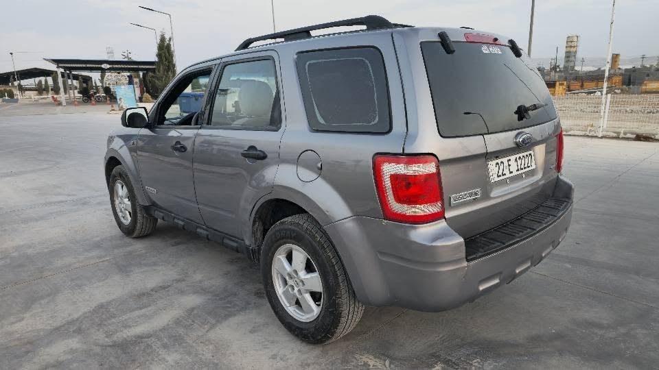 بەناوی خودای گەورە فۆرت ئیسکەیپ 2008 زۆر جوان ماوەتەوە V6 بێ بۆیاغو لێدراو یەك پارچەی ئەمریکایە گێڕو مەکینەوتەبریدوو تەقەوڕەو کارەبای بەشەرت چوارتایەی تازەی بۆ بەستراوە سەنەوی  2029 تازەیە سحر78مەجال ژم*********** گۆڕینەوەش دەکەم بەشتێ بەدلم بێ رانية, السليمانية
