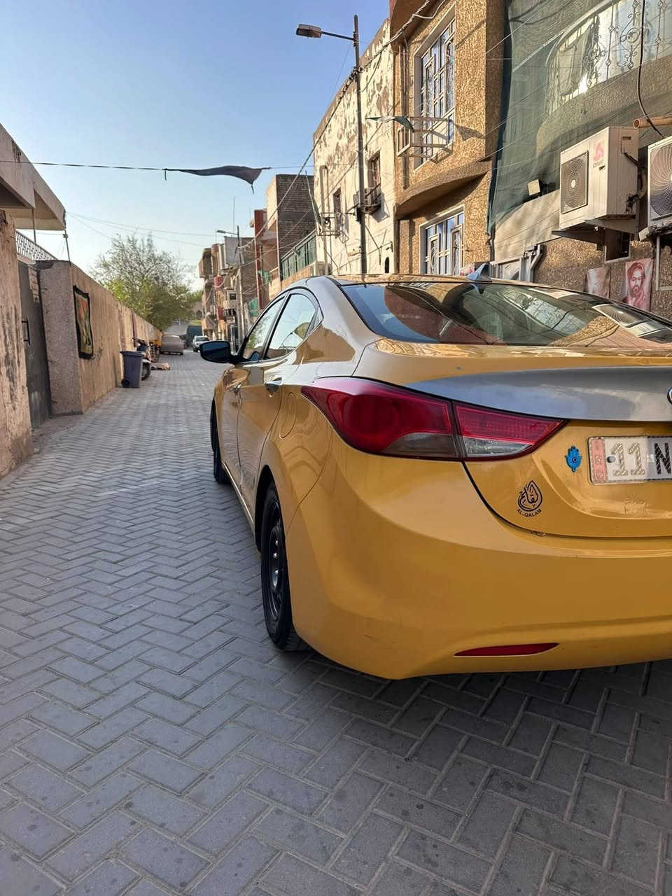 النترا 2013 وارد ليبل واحد بدون دواخل رقم انكليزي وسنوية بأسمي 
محرك 1800 دوش منظومة غاز 
بور ستيرن جديد 
منظومة اي بي اس جديدة 
بلكات جديدة
دسكات جديدة
تبريد ثلج 
ما بيها صرف 
بيها كم رصعة خفيفة موضحه بالصورة 

مكاني مدينة الصدر يم مستشفى الجوادر السعر 85 بيها مجال حك الجيه فقط ***********
