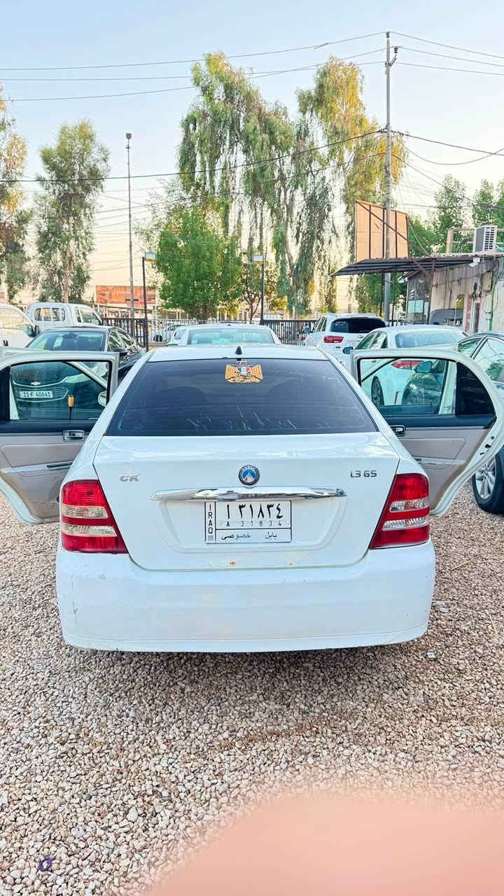 سلام عليكم سياره لل بيع سياره نضيفه مكينه وكير حداديه تبريد خير من الله تخم تاير جديد امانت الله سياره حلوه وتعبان عليها وجناي موديل 2013 مداور. ثاني يوم  سياره مناسبه عنوانه كربلاء طوريج ***********
