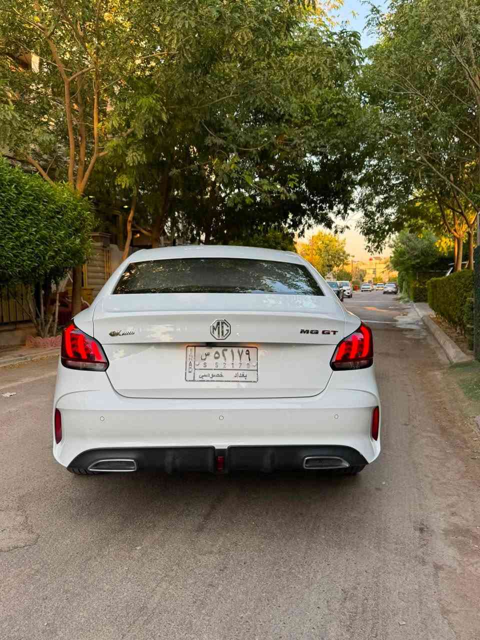 من رخصة الادمن Mg gt  2023 تيربو 1500وارد خليجي ماشيه 70 الف كيلو
رقم بغداد 
فول مواصفات
ضمان شركة 5 سنوات او 200 الف كيلو متر كلشي عليهم كفالة من اي حادث محرك كله بانزين محسن وموجودة اوراق الصيانه دهن شركة 
وارد خليجي مو صيني مال اربيل 
عارضها 118  للشراي  ***********

‎المواصفات :

‎مصابيح نهارية LED
عداد ديجتال
‎مصابيح خلفية LED
ابل كاربلاي و اندرويد اوتو
‌‌‎اشارات في المرايا الجانبية
‌‌‎بصمة تشغيل
‌‌‎مقود من الجلد
‎مقاعد جلد رياضية
‌‌‎مكابح توقف الكترونية EPB 
‌‌‎مكابح انتظار الكترونية AUTO HOLD 
‌‌‎ABS
‎نظام الثبات الالكتروني ESP
‌‌‎نظام توزيع قوة الكبح EPD
‌‌‎نظام مكابح المنعطفات CBC
‌‌‎نظام مراقبة ضغط الهواء في الاطارات
‌‌‎فتحة تكيييف خلفي
‌‌‎نوافذ كهربائية 
‎مقود قابل للتعديل
‎شاشة 10 انش مع نظام بلوتوث
‎تحكم بالمقود 
‎مداخل USB مع شاحن
‎مدخل كهرباء 12 فولت
‌‏Apple Car Play
‌‌‎2 وسائد هوائية
‎كاميرا خلفية مع حساس خلفي
‎دبل صالنصة 
‎مثبت سرعة
‎دواسات بنزين وبريك معدنية رياضية
‎ارضیات MG
‎ويل 17 من الالومنيوم
كامرة 360 درجة
