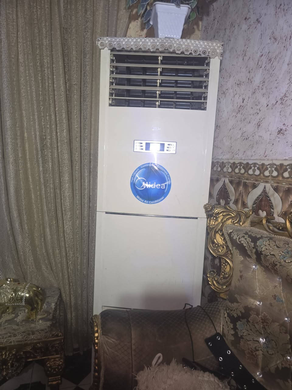 السلام عليكم اغراض للبيع سبلت 3طن ميديا كنتوري بي ليك ثلاجه ام 4ابواب ما اعرف شنو عطلة ومبرده كمفيره حجم كبير شغاله ابيع شلع مكاني الحسينية للاستفسار ***********
