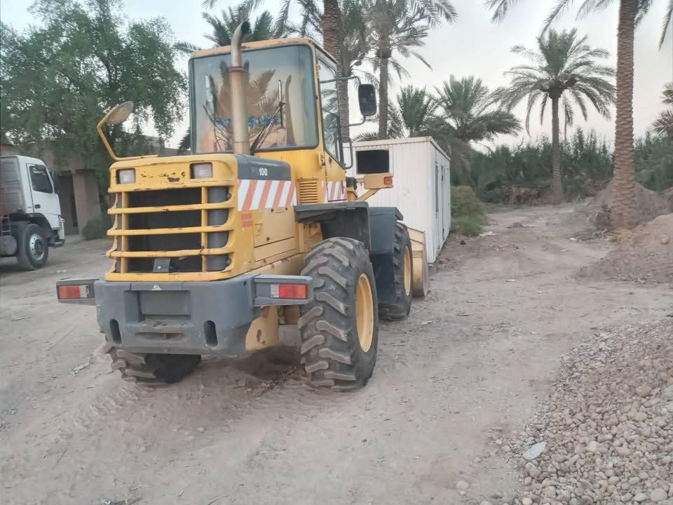 شفل كوماتسو حجم 100 موديل 2015 بدون رقم اي استفسار ***********

