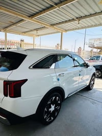 سورنتو ٢٠٢٤ • ماشية ٤٠٠٠٠ • V6 ٣٥٠٠