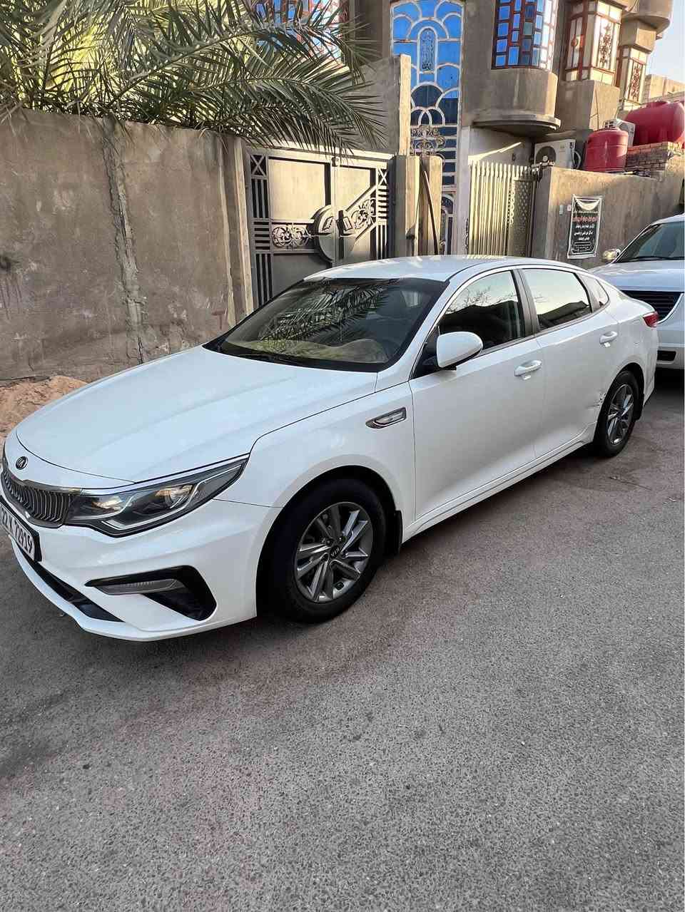 K5 وارد كوري 
موديل 21
رقم اربيل سنويه 29
كفاله فقط باردات صغار كلش 
للبيع او مراوس بجارجر اوباما 
سعر 157 وبيها مجال  قليل 
واتساب فقط ***********
واتساب فقط *********** البصرة, العراق
