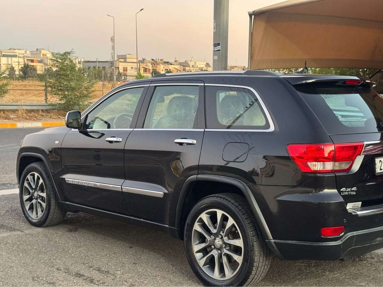 جيب 2013 
ماشية 140الف كم
مكفولة بدون صبغ بدون بارد
مواصفات 
فول ماعدا بانوراما
سعر 175بيه مجال بسيط
***********
***********واتساب أربيل, العراق
