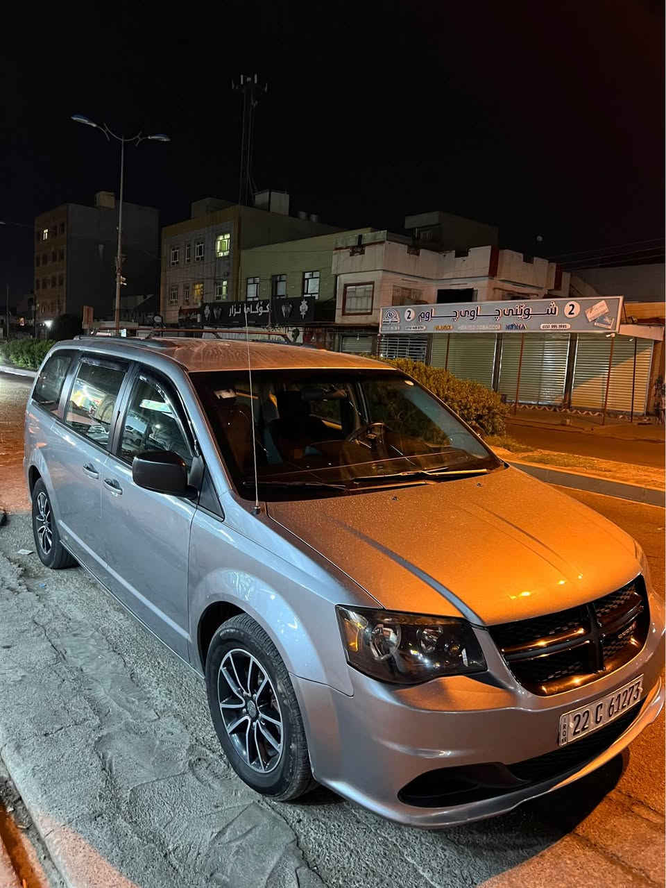 دؤج كەرەڤانە مۆدیل ٢٠١٨ vip فول ماسەفات یەک پارجەی جامرخی پشت سایەقە سبوخە ١١٧ مایل ڕۆیشتیە دوو جی بجوکی تاحدیلە ماباقی هەموو قەلبی بە شەرت گۆرینەوەش دەکەم سحری ١٥٩ وەرقەو مەجال أربيل, العراق

نص مكتوب في الصور:
- 7:27 LTE The average price is $2121 Free bid history copart and iaai » Dodge » Grand caravan » Dodge Grand Caravan Se 2018 Silver 3.6L 6 vin: 2C4RDGBG6JR209832 Dodge Grand Caravan Se 2018 Silver 3.6L 6 vin: 2C4RDGBG6JR209832 Final bid: $5500 Auction: Copart SOLD Lot number: 55380559 Date of sale: 06.12.2019 Year: 2018 VIN: 2C4RDGBG6JR209832 Condition: en.bidfax.info - Private Engine: 3.6L 6
- 7:28 LTE The average price is $2121 Free bid history copart and iaai » Dodge » Grand caravan » Dodge Grand Caravan Se 2018 Silver 3.6L 6 vin: 2C4RDGBG6JR209832 Dodge Grand Caravan Se 2018 Silver 3.6L 6 vin: 2C4RDGBG6JR209832 BidFax.info Final bid: $5500 Auction: Copart SOLD Lot number: 55380559 Date of sale: 06.12.2019 Year: 2018 VIN: 2C4RDGBG6JR209832 Condition: New en.bidfax.info - Private Engine: 3.6L 6
