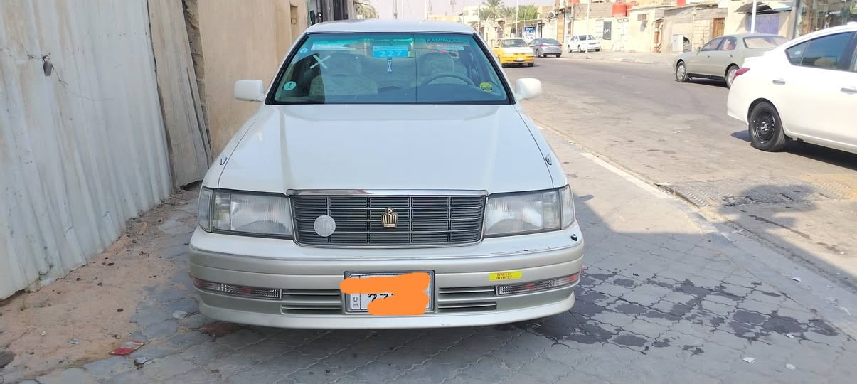 السلام عليكم. للبيع كراون 1996 جديده بمعنه الكلمه مكينه وكير وحداديه وتخم تاير وبدي ودواخل احله من الصور دخول جديد وتسجيل جديد باسمي بيها كصه بجم فقط السياره. جاهزه وماتعب مكاني بصره السعر قفل ٧١ورقه للستفسار *********** البصرة, العراق
