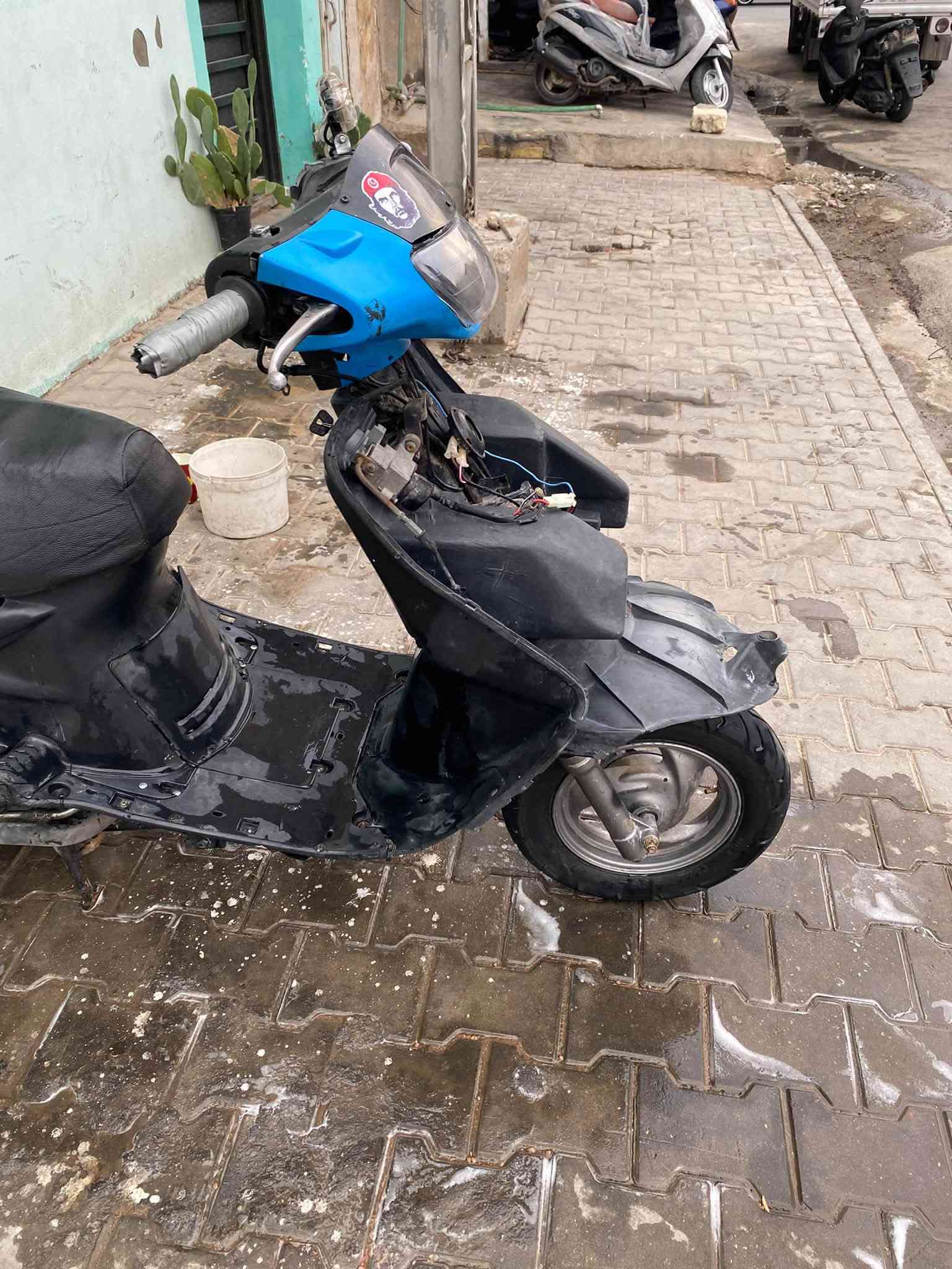 فراشة • مكينة خرسة • باتري متقطع