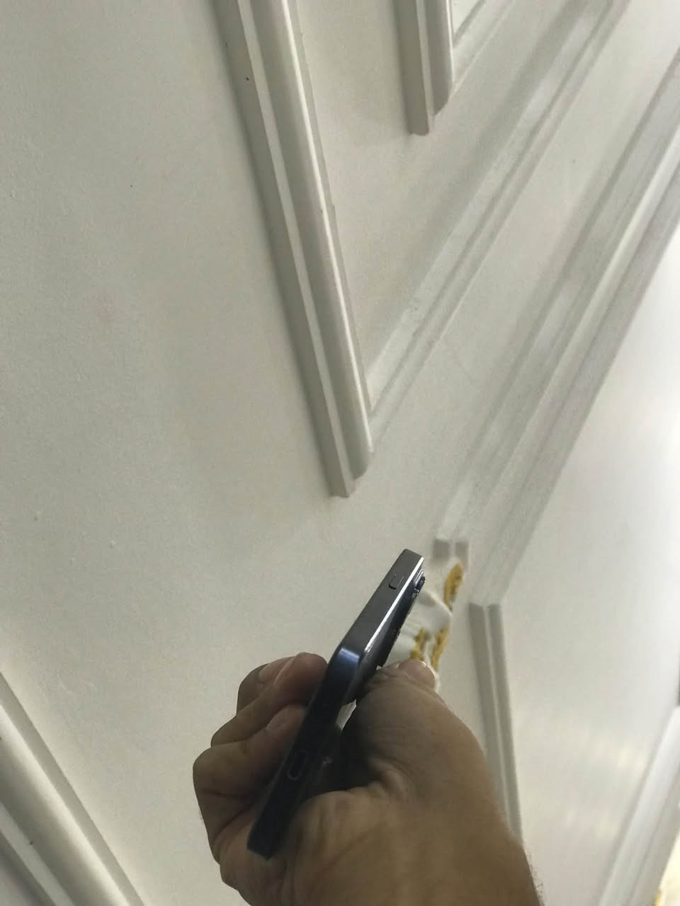 آيفون ١٥ برو • ١٢٨ • شاشة مكسورة