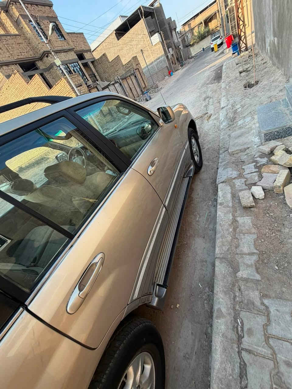 لاندكروز موديل 2006 رقم بصرة تحويل ثاني يوم
محرك 6 سلندر كير محرك تبريد 3 قطع تخم تاير السيارة جاهزة سونارها مرفق 
ويا الصور 
غيرها مابيها شي 
سعرها 160 وبيها مجال رقم راعيها 
مكان السيارة ميسان 
***********
