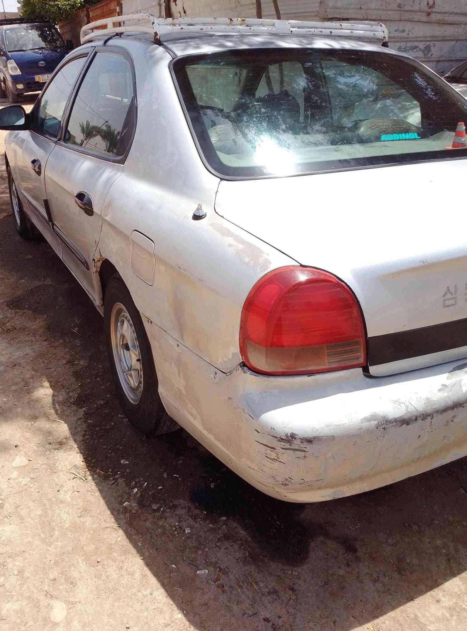 للبيع سوناتا منغولي موديل 2001 حائز ثالث عندي وكالة خاصة باسمي سيارة جاهزة محرك حاوية صار سبوع من شديته حجم 2000 كير عادي صدر امامي خلفي جديد السعر 30 وبيها مجال للطيبين مكاني بغداد الاستفسار *********** ابو كاظم
