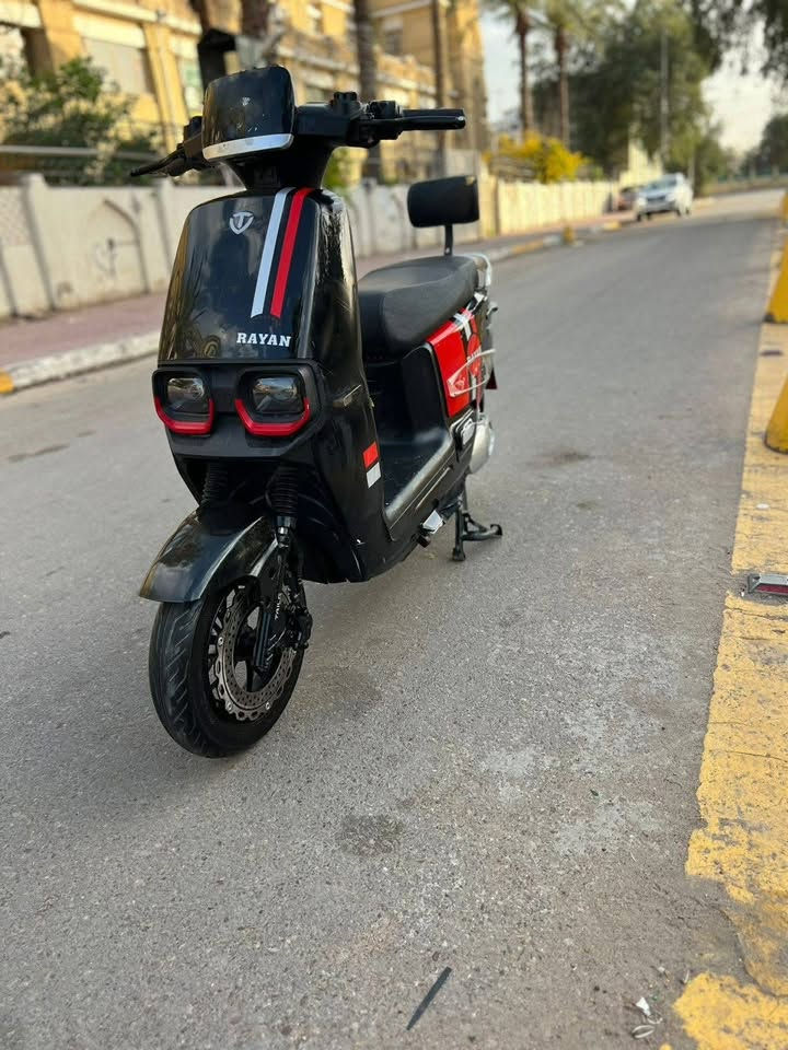 ام عيون الصغيرة • ٢٠٢٥ • ٦ بطاريات