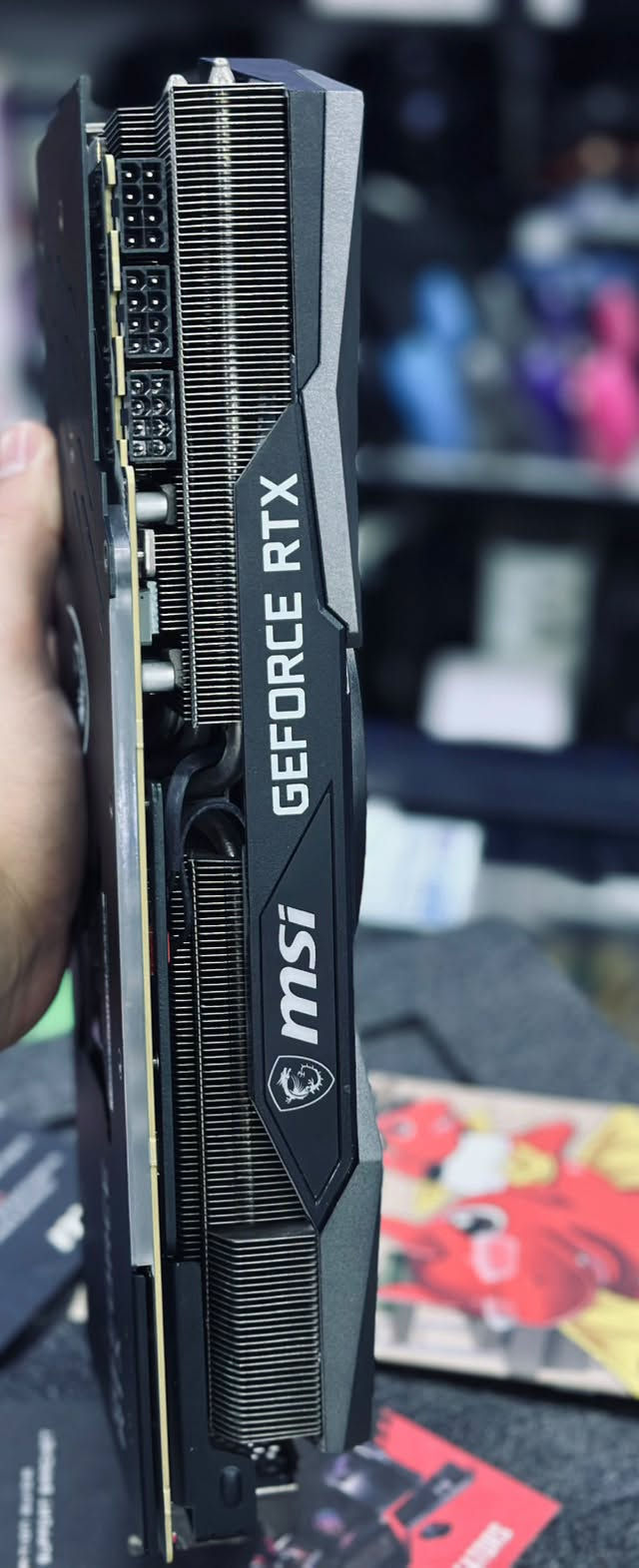 🔥 متوفر RTX 3080 Ti MSI Gaming X Trio 🔥
كرت شاشة نظيف جداً وحالته ممتازة ✨
أداء قوي جداً ومناسب للألعاب الثقيلة والاستخدامات الاحترافية 🎮💪

🔹 RTX 3080 Ti – 12GB GDDR6X
🔹 MSI Gaming X Trio – تبريد ثلاثي المراوح ❄️
🔹 دعم Ray Tracing + DLSS
🔹 أداء ممتاز على 2K و4K
🔹 مناسب للألعاب الحديثة والتصميم والمونتاج
🔹 الكرت فحص وضمان ✅

📍 موصل – دواسة – عمارة القدس – مكتب البغدادي للحاسبات
🚚 متوفر توصيل
📲 للحجز والاستفسار واتساب: ***********

🔥 3080 Ti مو كرت عادي… أداء فئة عليا قوي جداً!
