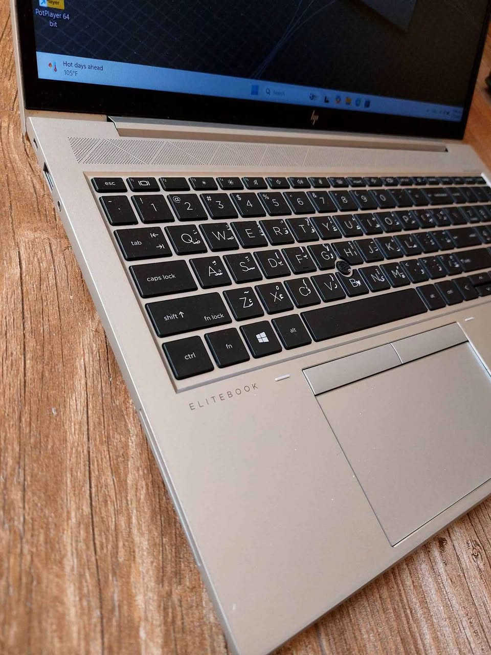 💻  لاب توب من  الفئة الفاخرة 
  HP EliteBook 850 Ci7 10th جيل عاشر 
 بمقاس شاشة 15.6 بوصة، الجهاز مستخدم بنظافة عالية جدا سوبر سلم غلاف معدني نيكل
.
السعر  450 الف دينار عراقي.
. 
يجمع الجهاز بين معالج Intel Core i7 من الجيل العاشر، وسرعة نقل البيانات الفائقة بفضل هارد الـ NVMe، مما يجعله الخيار الأول والذكي لرجال الأعمال، المبرمجين، والمحترفين لإنجاز المهام الثقيلة بكل سلاسة وأمان.
📊 المواصفات الفنية الفائقة:

* الموديل: HP EliteBook 850 G7
* المعالج: Intel® Core™ i7-10610U (الجيل العاشر الأحدث - أداء جبار واستهلاك ذكي وموفر للبطارية)
* الهارد: 256GB NVMe SSD (سرعة إقلاع فائقة ونقل بيانات بلحظات)
* الذاكرة (الرام): 8GB DDR5 (تمنحك سلاسة عالية وقابلة للترقية مستقبلاً)
* الشاشة: 15.6 بوصة بدقة عالية (مريحة جداً للعين، مثالية لتعدد المهام والمستندات الضخمة) 1920*1080
*الحالة: مستخدم نظيف جداً وفوق الممتاز (بحالة الوكالة).
* كارت شاشة متصل مدمج Intel 4GB 
✨ لماذا تختار فئة EliteBook؟
تعتبر فئة EliteBook هي السلسلة الاحترافية العليا (Business Class) من شركة HP، وتتميز بهيكل معدني متين وخفيف الوزن، وتصميم أنيق جداً يعكس الفخامة والعملية في وقت واحد.
📱 للتواصل والاستفسار:
يرجى إرسال رسالة خاصة أو الاتصال على الرقم: [*********** ]
------------------------------ بغداد, العراق
