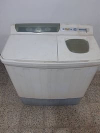 للبيع غساله اخت جديده كله شغاله السعر 75/   07730742036